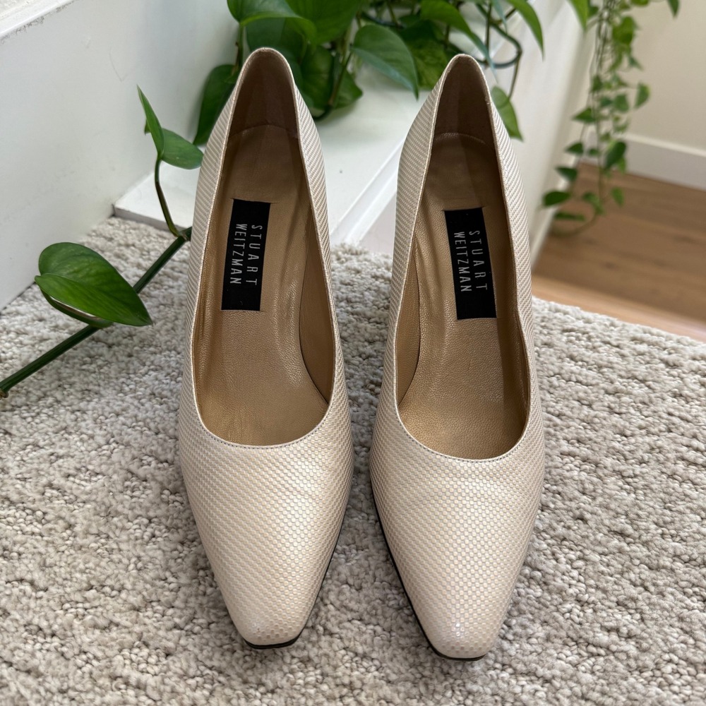 VTG Stuart‎ Weitzman Classic Neutral Textured Pointed Toe Pumps Heels WOMEN 8.5